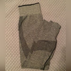 PINK Victoria’s Secret Leggings